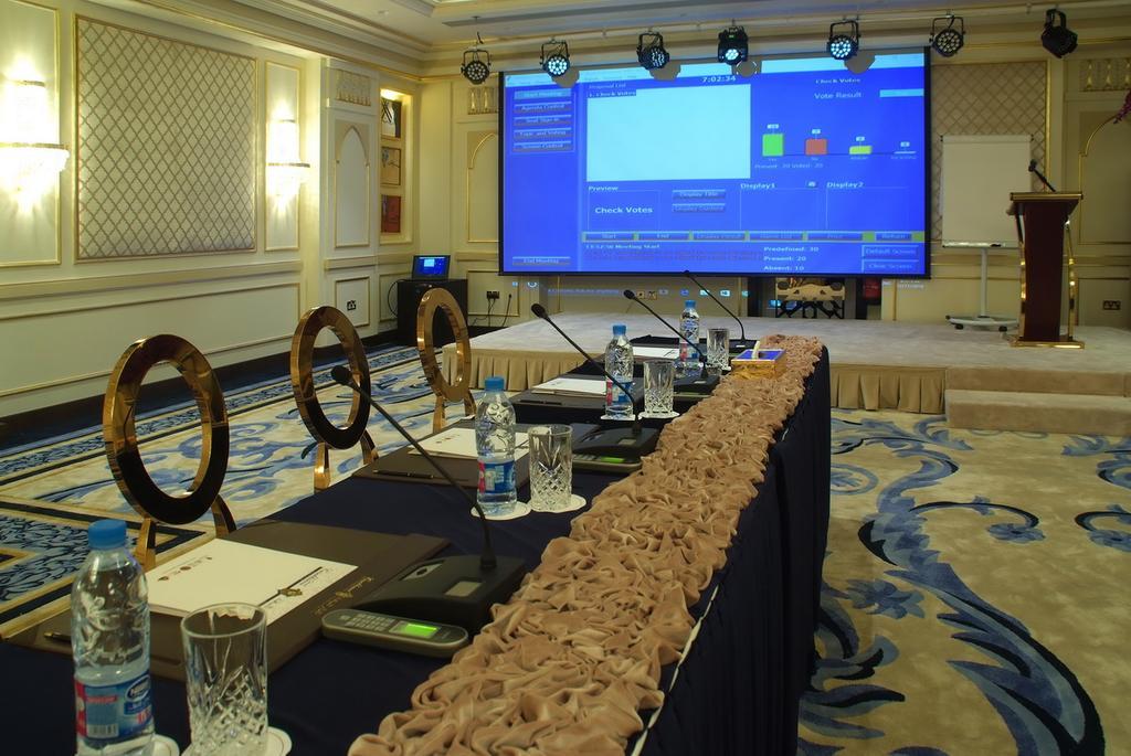 카사블랑카 그랜드 호텔 제다 외부 사진 The 2016 meeting of the International Telecommunication Union